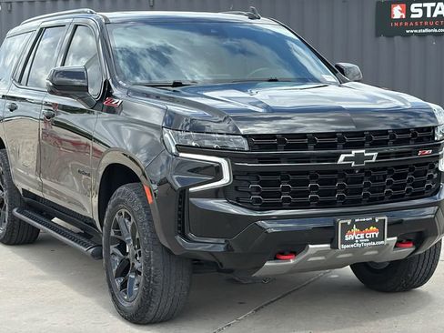 Used 2024 Chevrolet Tahoe Z71 w/ Luxury Package AWD/4WD image 7