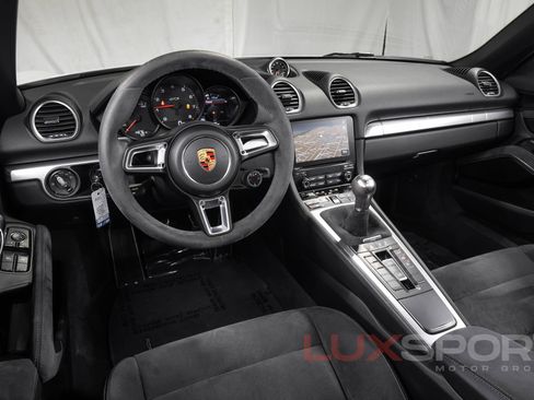 Used 2018 Porsche 718 Boxster GTS RWD image 31