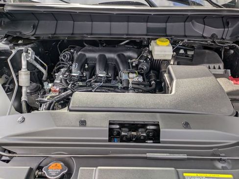 New 2025 Nissan Pathfinder Platinum image 11