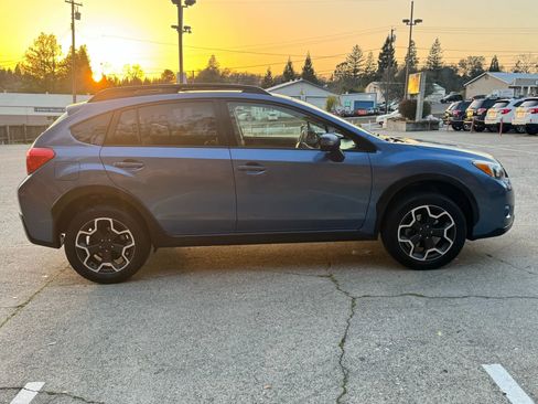Used 2015 Subaru Crosstrek 2.0i Limited image 9