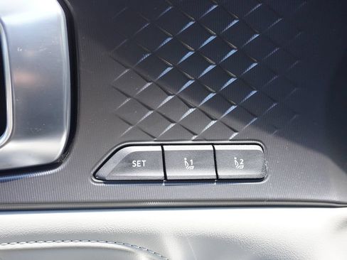 Used 2025 Kia Sorento SX Prestige AWD/4WD image 50