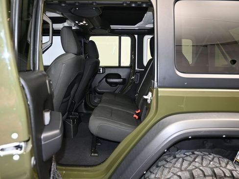 Used 2022 Jeep Wrangler Unlimited Sport AWD/4WD image 22