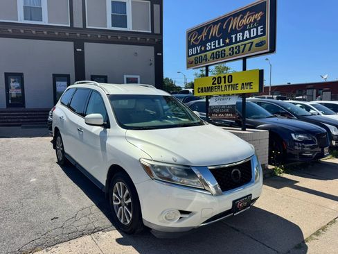 Used 2014 Nissan Pathfinder SV AWD/4WD image 1