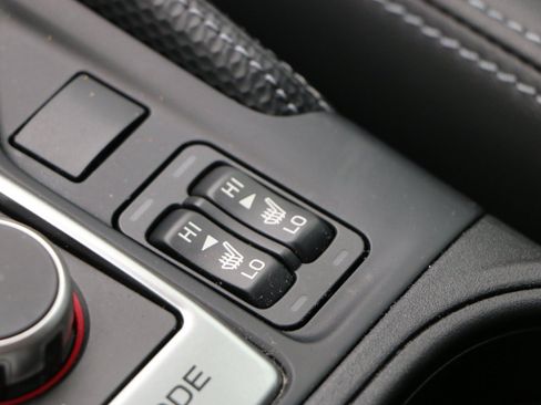Used 2021 Subaru Forester Touring AWD/4WD image 28