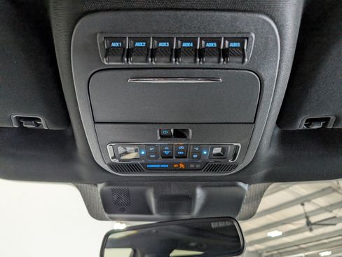 Used 2024 Ford F150 Raptor w/ Equipment Group 803A Raptor R AWD/4WD image 27