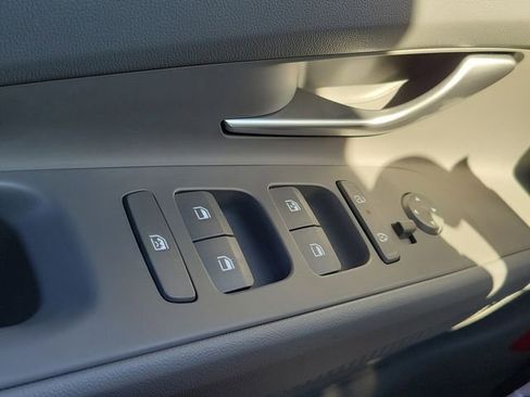 New 2026 Hyundai Elantra Sport image 14