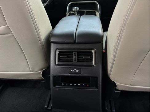Used 2024 MAZDA CX-90 3.3 Turbo w/ Preferred Plus AWD/4WD image 27