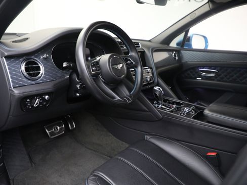 Certified 2021 Bentley Bentayga image 18