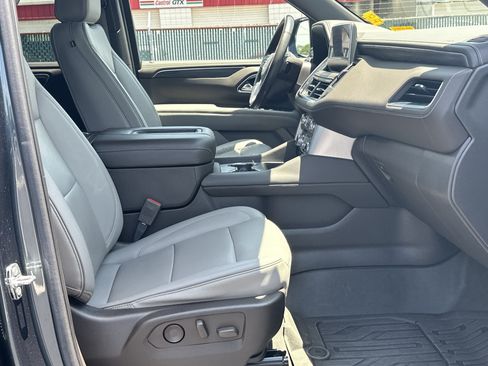 Used 2021 GMC Yukon SLT w/ SLT Premium Package AWD/4WD image 12
