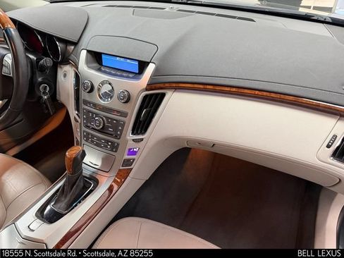 Used 2011 Cadillac CTS Luxury RWD image 12