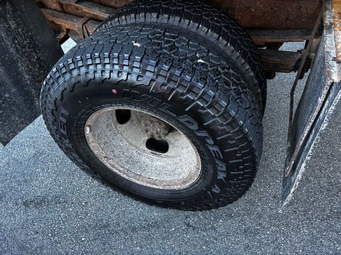 Used 2007 GMC Sierra 3500 SL w/ Heavy-Duty Power Package image 22