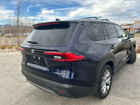 Used 2024 Toyota Grand Highlander AWD Hybrid image 10