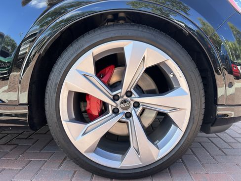 Used 2026 Audi Q7 3.0T Prestige AWD/4WD image 13