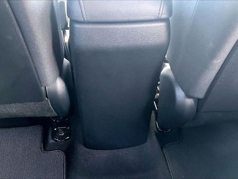 Used 2025 Kia Soul LX FWD image 10