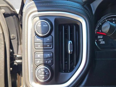 Used 2021 Chevrolet Silverado 1500 LT Trail Boss w/ Convenience Package II AWD/4WD image 15