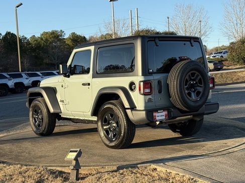 Used 2023 Jeep Wrangler Sport image 5