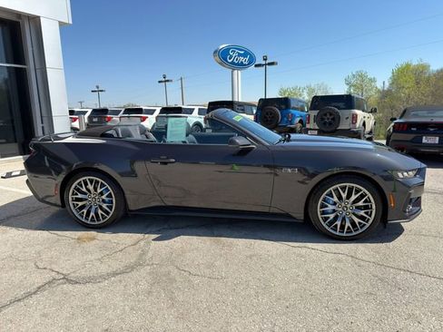 Used 2024 Ford Mustang GT Premium RWD image 8