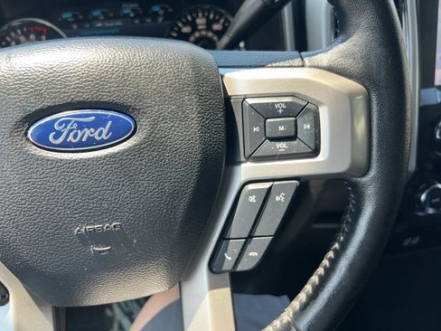Used 2020 Ford F150 Lariat AWD/4WD image 17
