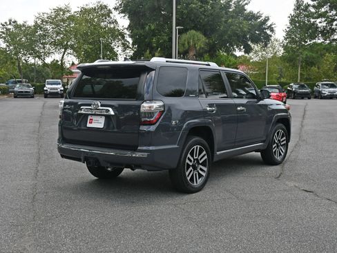 Used 2024 Toyota 4Runner Limited AWD/4WD image 4