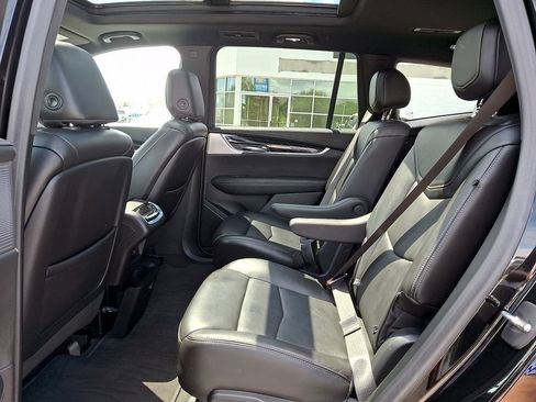 Certified 2020 Cadillac XT6 Premium Luxury AWD/4WD image 10