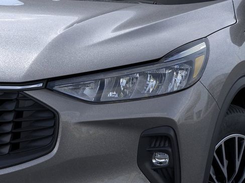 New 2025 Ford Escape SE image 19