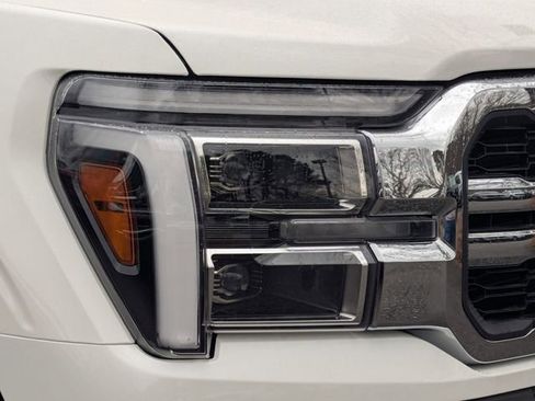 New 2025 Ford F150 Lariat w/ Equipment Group 502A High image 10