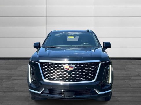 Used 2025 Cadillac Escalade ESV Premium Luxury w/ Touring Package AWD/4WD image 8