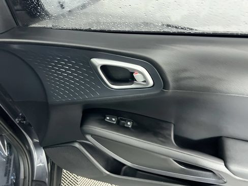 Used 2022 Kia Soul EX FWD image 29