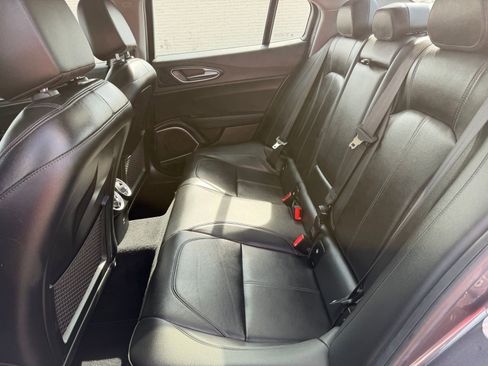 Used 2020 Alfa Romeo Giulia AWD w/ Quick Order Package 22J Sport image 21