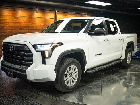 Used 2024 Toyota Tundra SR5 w/ SR5 Premium Package AWD/4WD image 2