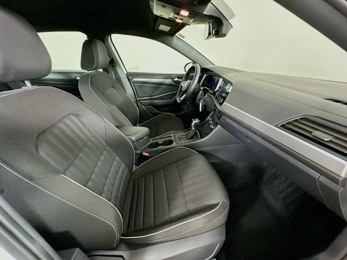 Used 2024 Volkswagen Jetta Sport FWD image 40