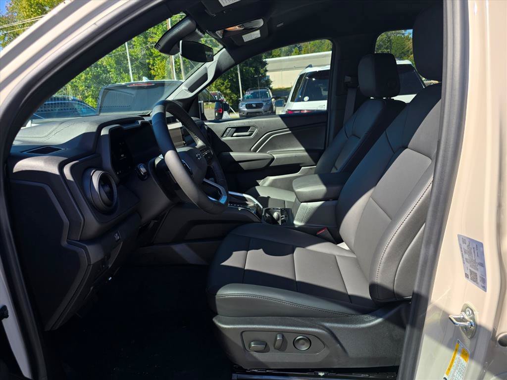 New 2026 Chevrolet Colorado Trail Boss w/ Midnight Edition AWD/4WD image 9