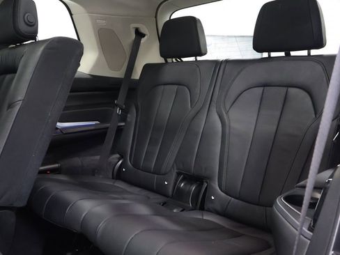 Used 2019 BMW X7 xDrive40i w/ Premium Package AWD/4WD image 28