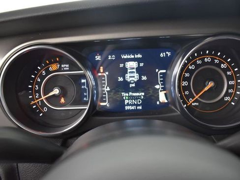 Used 2021 Jeep Wrangler Sport S image 9