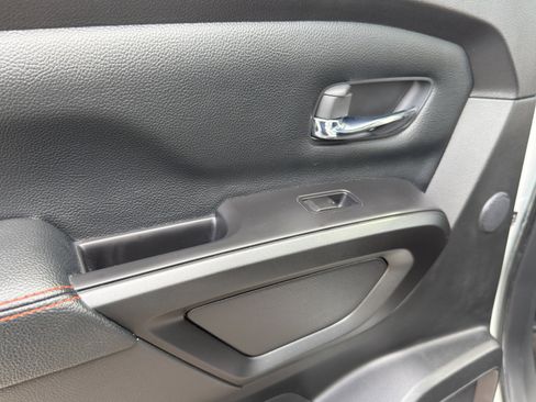 Used 2021 Nissan Titan PRO-4X w/ Pro-4x Convenience Package image 63