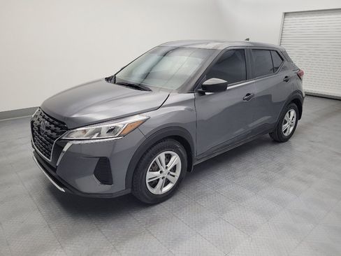 Used 2024 Nissan Kicks S FWD image 2