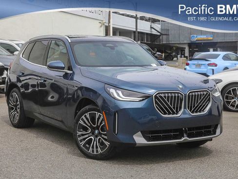 New 2026 BMW X3 xDrive30 w/ Premium Package image 1