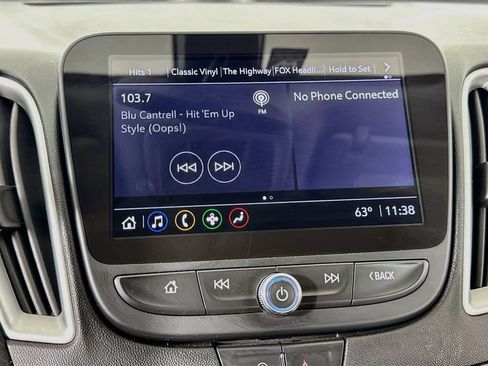 Used 2022 Chevrolet Malibu LT FWD image 32