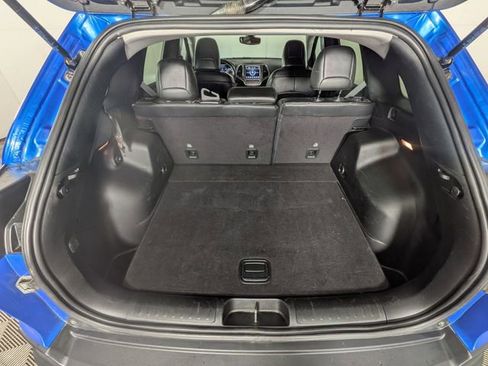 Used 2019 Jeep Cherokee Trailhawk w/ Cold Weather Group AWD/4WD image 30