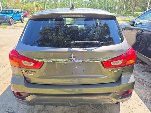 Used 2018 Mitsubishi Outlander Sport ES FWD image 3
