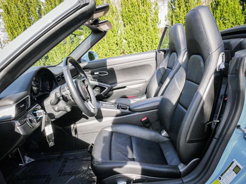 Used 2019 Porsche 911 Carrera image 16