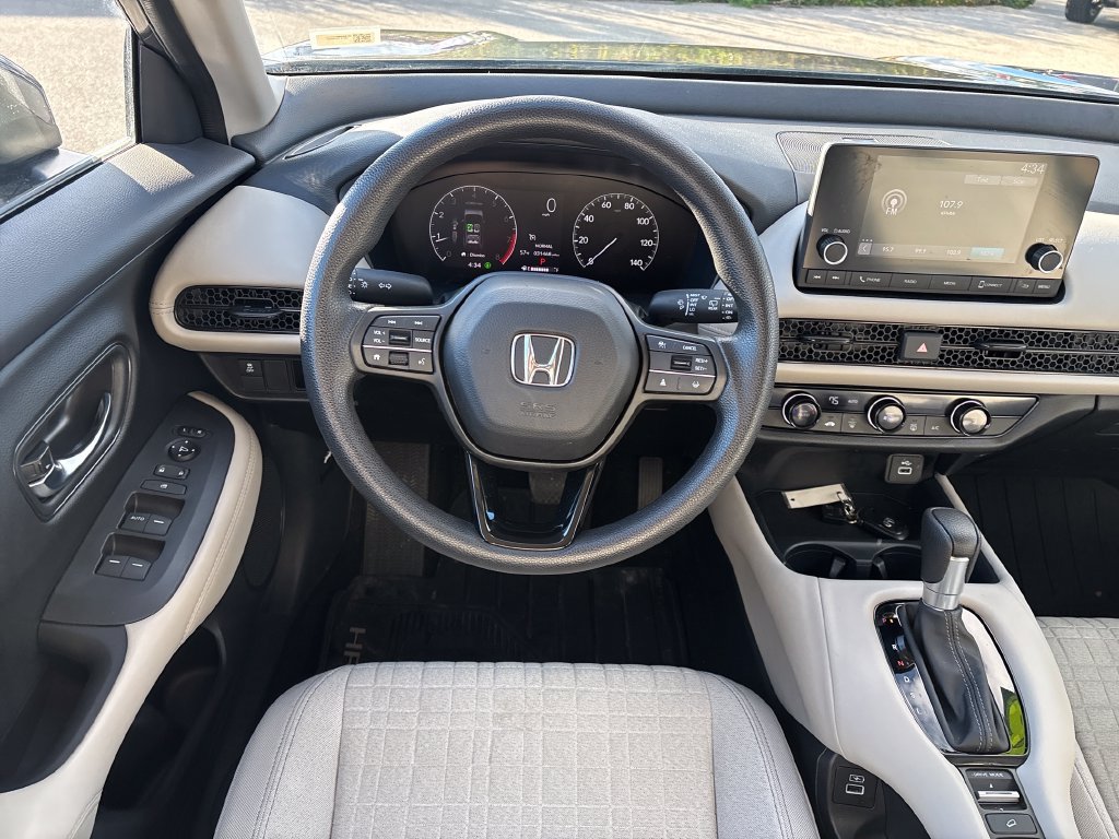 Used 2023 Honda HR-V LX image 17