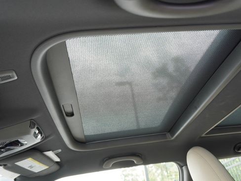 Used 2025 MINI Cooper S FWD image 11