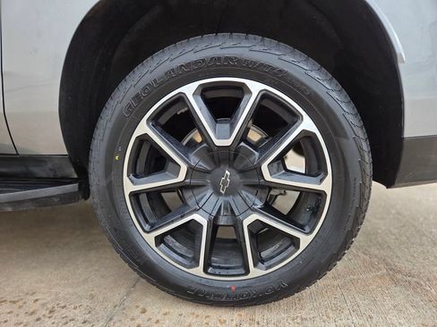 Used 2023 Chevrolet Suburban RST w/ Luxury Package RWD image 36