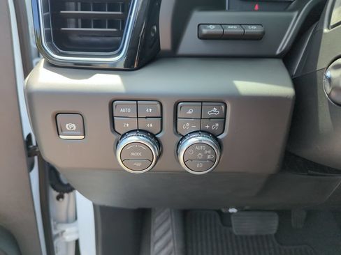 Certified 2026 GMC Sierra 1500 Denali Ultimate AWD/4WD image 19