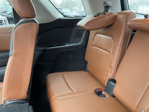 Used 2025 Nissan Pathfinder Platinum w/ Cargo Package image 50