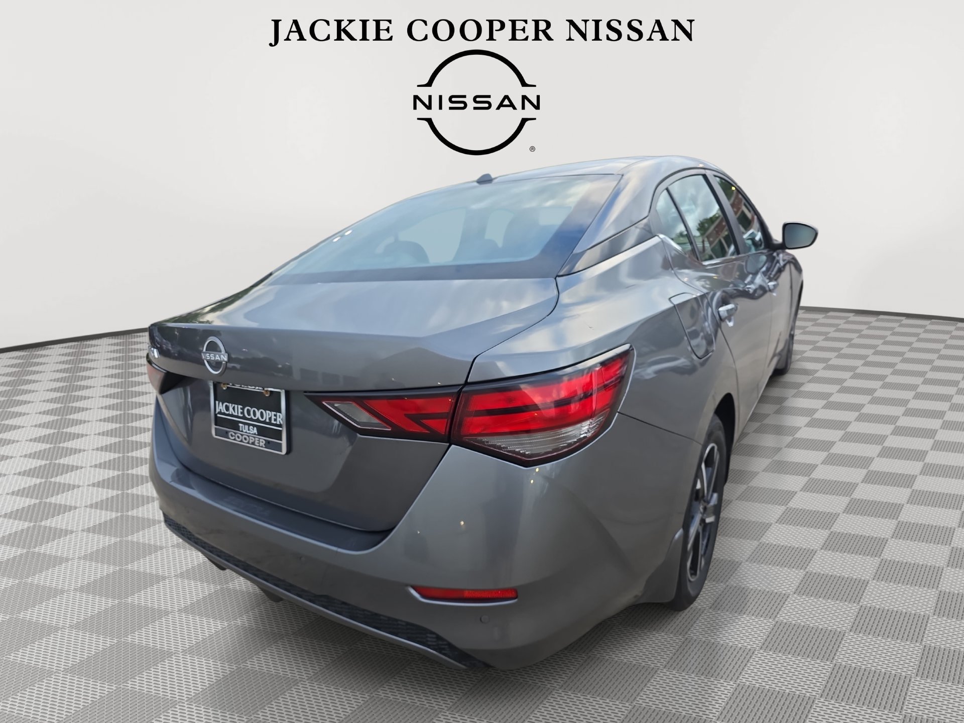 Used 2025 Nissan Sentra SV FWD image 22