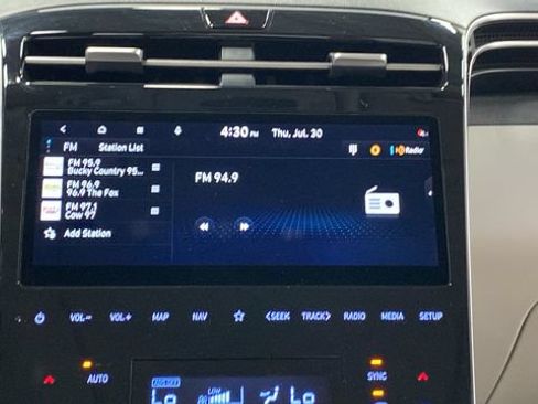 Used 2023 Hyundai Tucson Limited AWD/4WD image 15