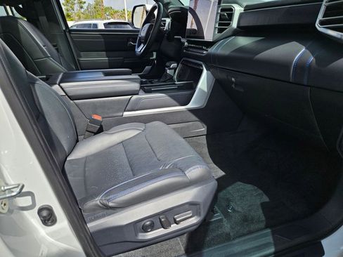 Used 2025 Toyota Tundra Platinum w/ Tow Tech Package AWD/4WD image 21