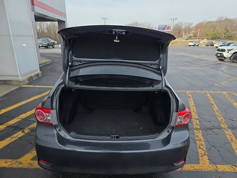 Used 2013 Toyota Corolla LE image 6